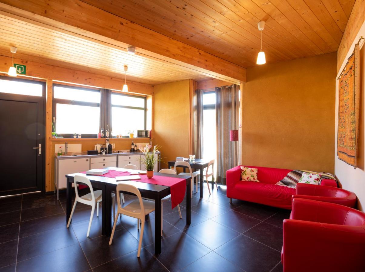 B&B Casa De Paja Saint-Trond Extérieur photo